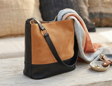 Load image into Gallery viewer, Rose Shoulder Bag
