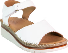 Load image into Gallery viewer, Gemma Sandal
