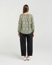 Load image into Gallery viewer, Skylar Pintuck Sleeve Top
