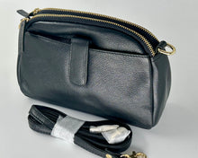 Load image into Gallery viewer, Oval Top Leather Handbag 2556
