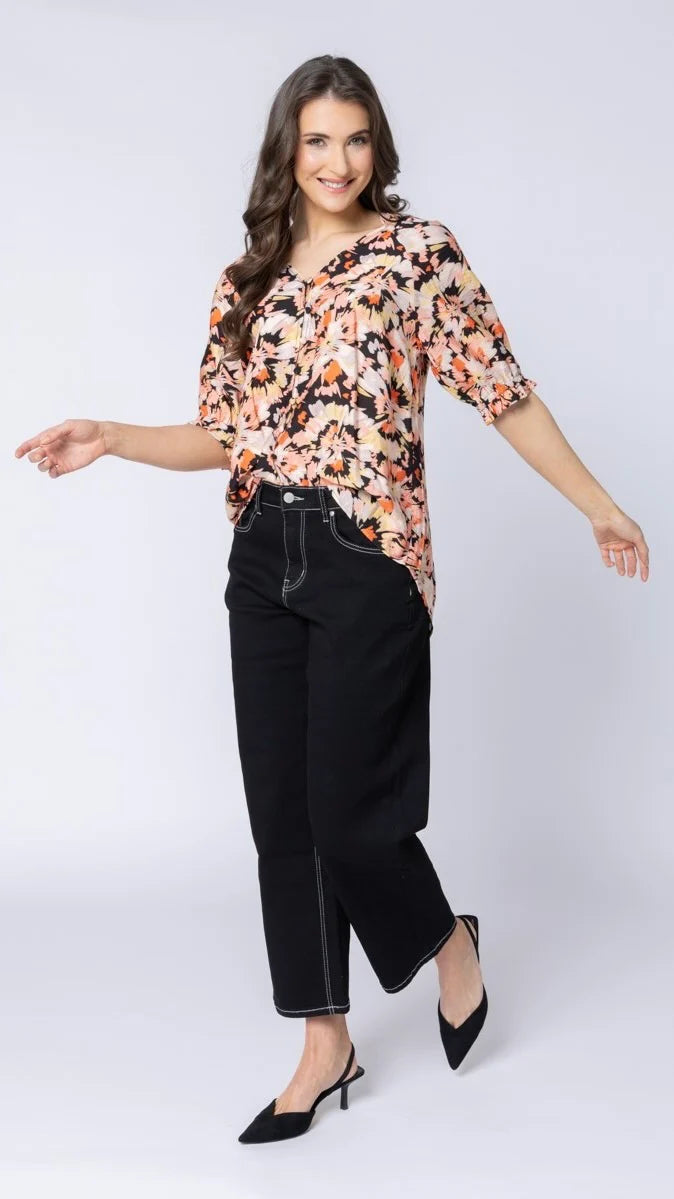 Essence Top