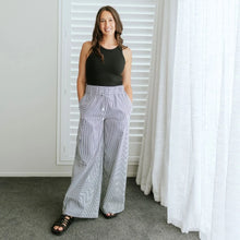 Load image into Gallery viewer, Relaxed Pant
