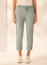 Load image into Gallery viewer, Zane Boyfriend Jean
