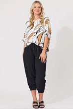 Load image into Gallery viewer, Amira Pants 🆕

