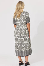Load image into Gallery viewer, Madonna Dress 🆕
