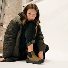 Load image into Gallery viewer, Magda Track Waterproof Boots
