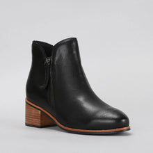 Load image into Gallery viewer, Oxley Ankle Boot
