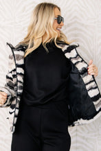 Load image into Gallery viewer, Lined Zip Up Jacket
