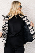 Load image into Gallery viewer, Lined Zip Up Jacket
