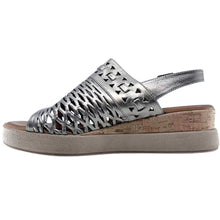 Load image into Gallery viewer, Trippy Sandal

