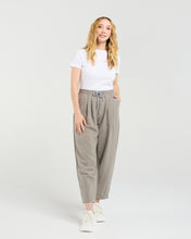 Load image into Gallery viewer, Shelby Pant
