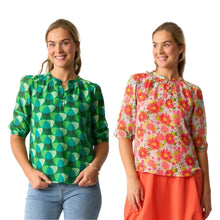 Load image into Gallery viewer, Scoop Neck Blouse 🆕
