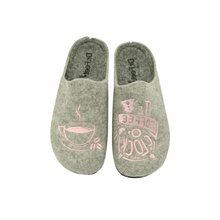 Load image into Gallery viewer, Homey Slipper
