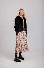 Load image into Gallery viewer, Maria Jacket
