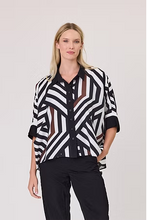 Load image into Gallery viewer, Quay Shirt 🆕
