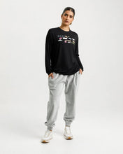 Load image into Gallery viewer, Long Sleeve Toper Tee
