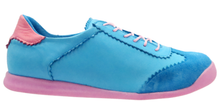 Load image into Gallery viewer, Terra Sneaker
