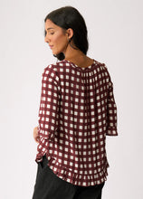 Load image into Gallery viewer, Gathered Scoop Hem Top
