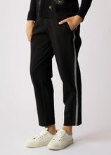 Load image into Gallery viewer, Trim Detail Jogger
