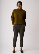 Load image into Gallery viewer, Adjustable Cuff  Patterned Trousers
