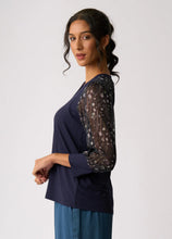 Load image into Gallery viewer, Contrast Woven Shoulder Top
