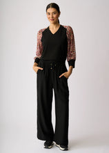 Load image into Gallery viewer, Sidelines Trousers
