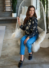 Load image into Gallery viewer, Shoulder Detail Blouse
