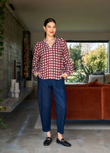Load image into Gallery viewer, Elasticated Cuff Blouse
