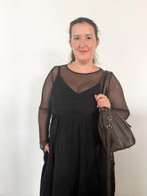 Load image into Gallery viewer, Verve Curve Bag
