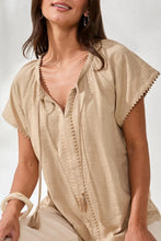 Load image into Gallery viewer, Spilt Neck Top With Tassel 🆕
