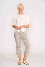 Load image into Gallery viewer, Trim Detail T-Shirt
