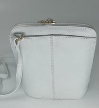 Load image into Gallery viewer, Bucket Leather Handbag 23822-7
