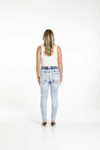 Load image into Gallery viewer, Misfit Jeans
