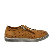 Load image into Gallery viewer, EG 17 Sneaker
